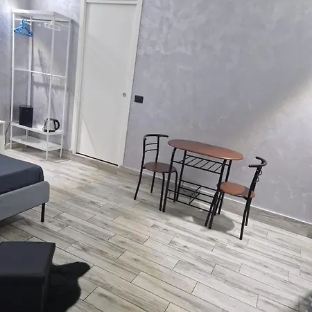 Bed & Breakfast Lnd *