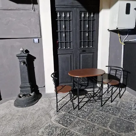 Bed & Breakfast Lnd *