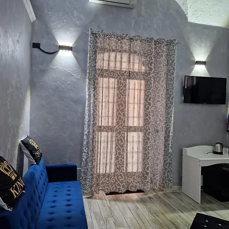 Bed & Breakfast Lnd *