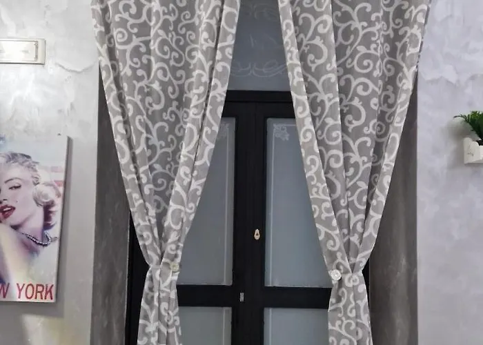 Alojamento de Acomodação e Pequeno-almoço Lnd Catânia